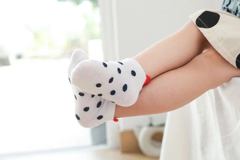 JhonTang - 5 Pairs Cute Heart Mesh Socks for Kids