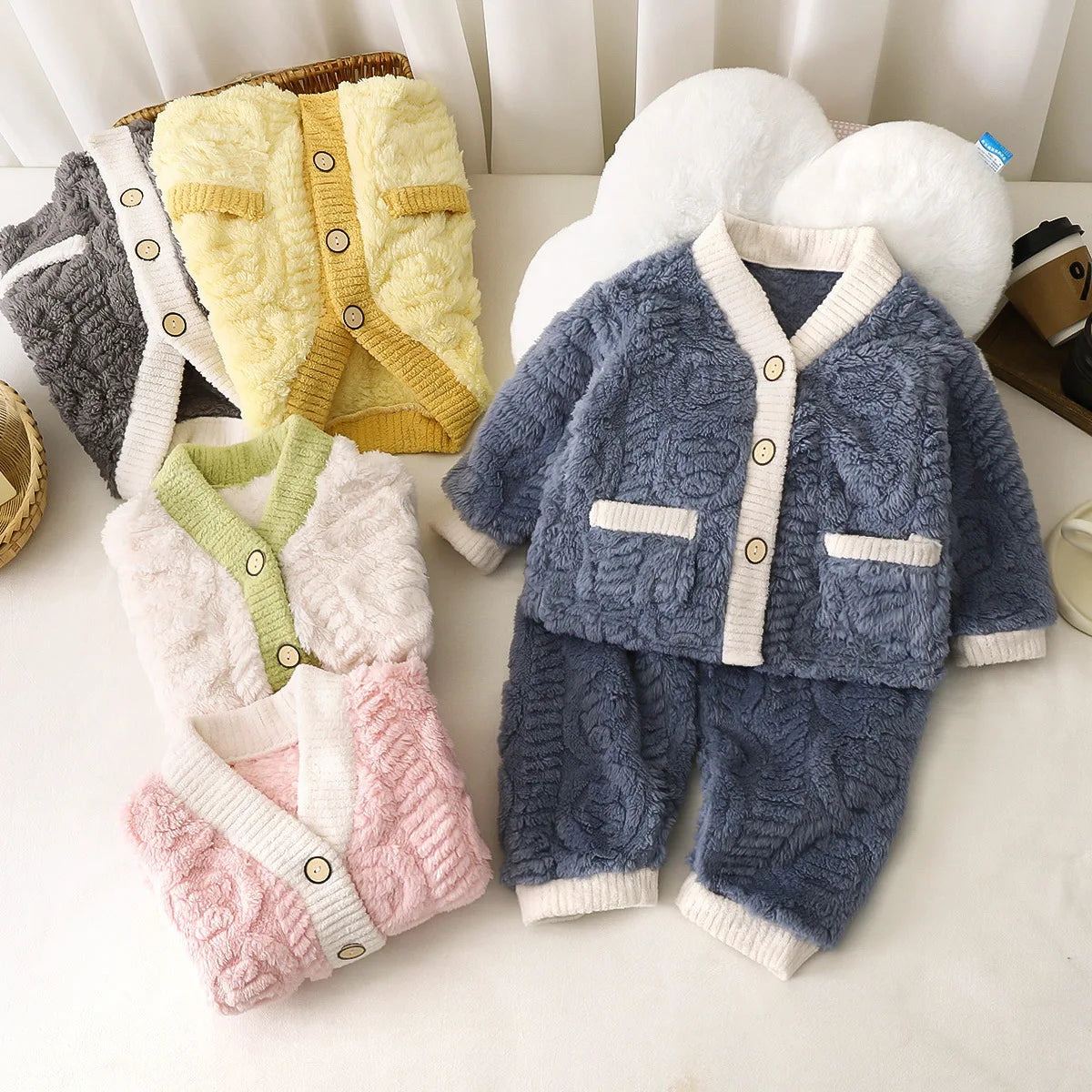 Winter Flavored Pajama Set for Kids – Cozy & Cute! 🌙❄️